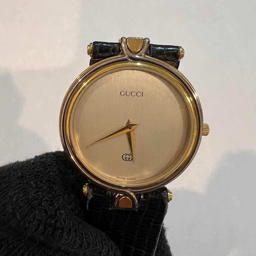 Gucci Watch - Model 4500M in Champagne color